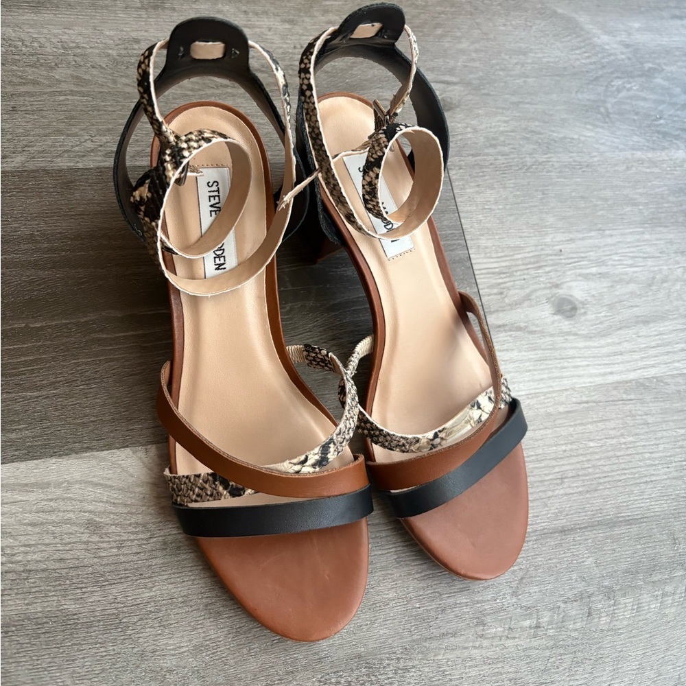 STEVE Madden Reagan Block Heels Leather Black Brown Snake Ankle Strap Size 8.5